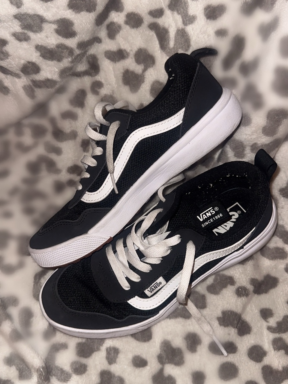 Vans Black and White Low-Top Kids Sneakers